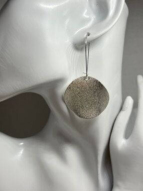 Boutique Textured Silver Wavy Disc Dangle Drop Earrings